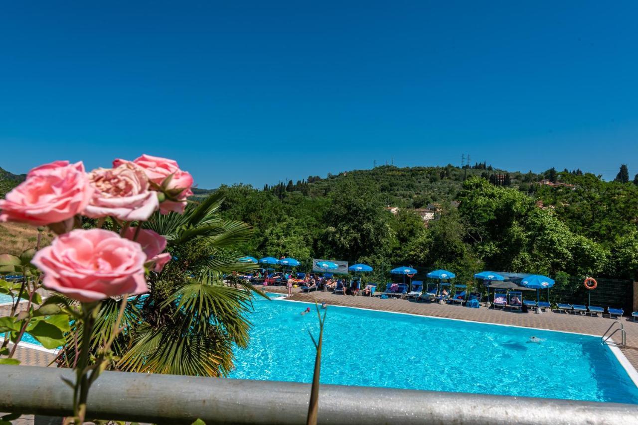 Camping Village Il Poggetto Troghi Exteriér fotografie
