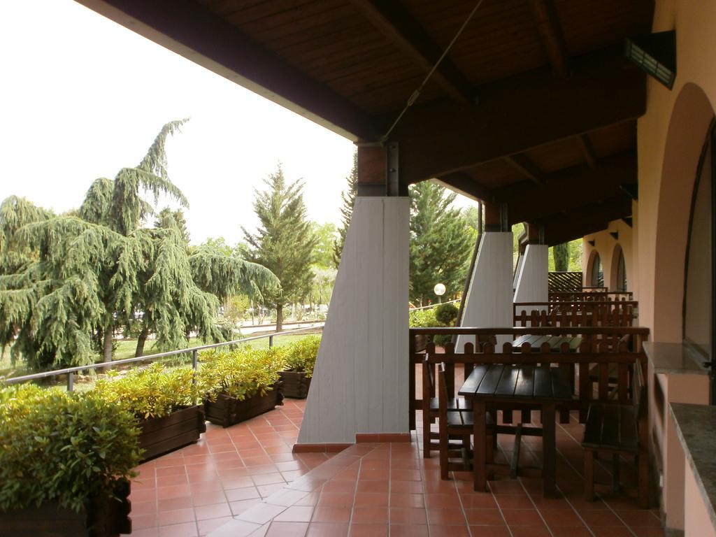 Camping Village Il Poggetto Troghi Exteriér fotografie