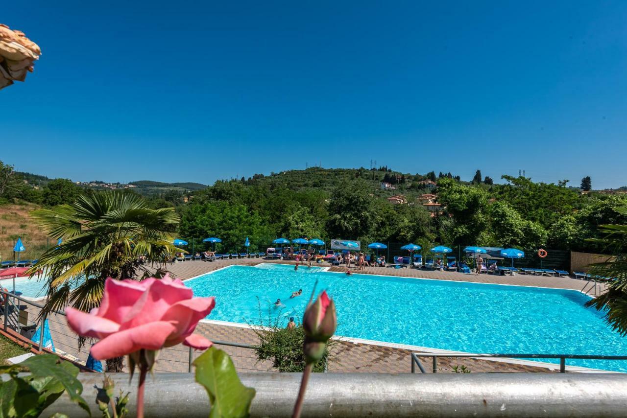 Camping Village Il Poggetto Troghi Exteriér fotografie